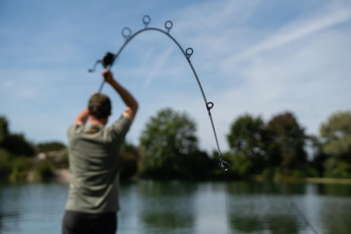 Ohyb prutu SPORTEX Advancer Spod Carp CS-3 p�i nahazov�n�