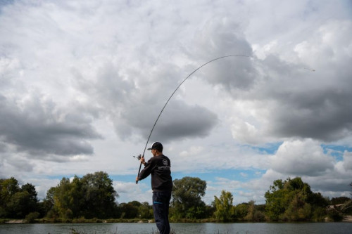 Ohyb prutu SPORTEX X-Act Trout RS-2 Sbiro p�i nahazov�n�